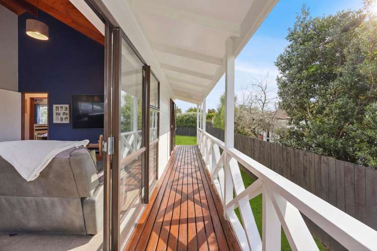 2/11 Hosking Place Clarks Beach_18