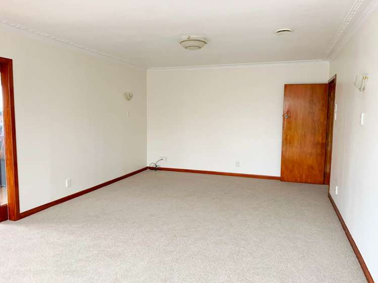 1 Scanlen Terrace Kelston_13