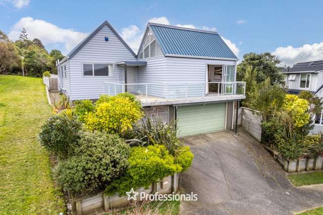 PEACEFUL LIVING WITH STUNNING VIEWS