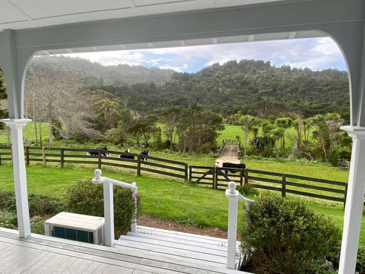 115 Bethells Road Waitakere_1