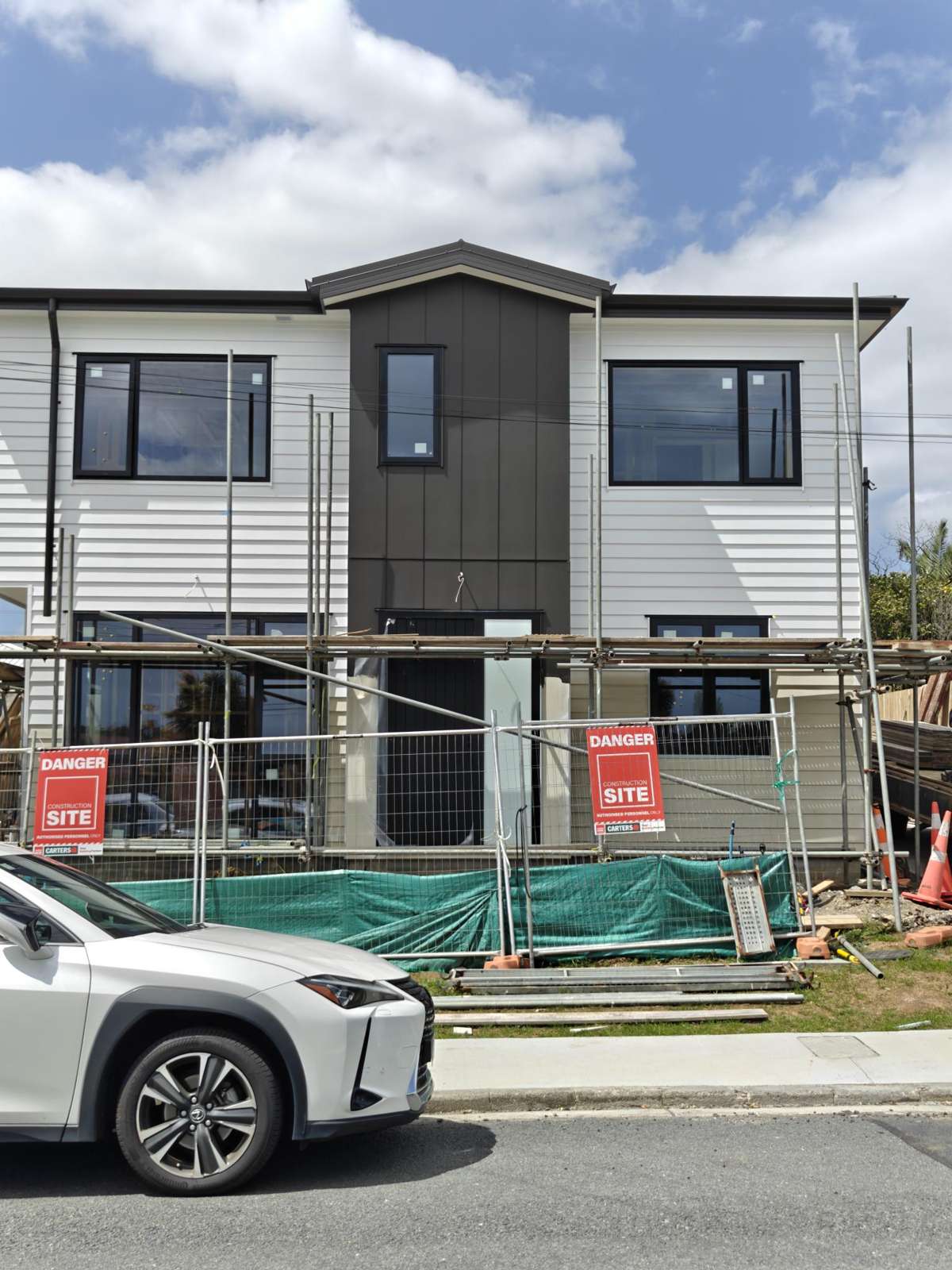 3A Cobham Crescent_5