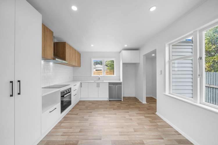 8 Hampshire Street Cannons Creek_1