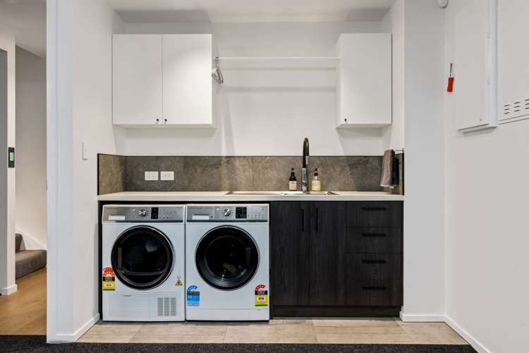 15 Lakewood Lane Cambridge_31