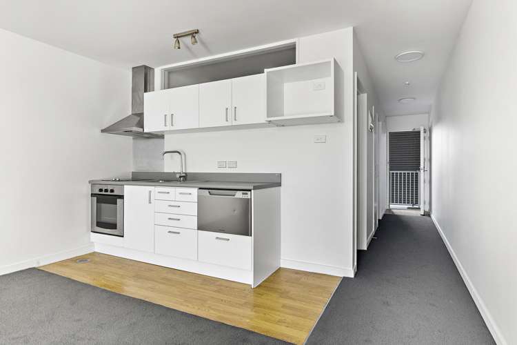 8/20 Stanmore Road Phillipstown_5