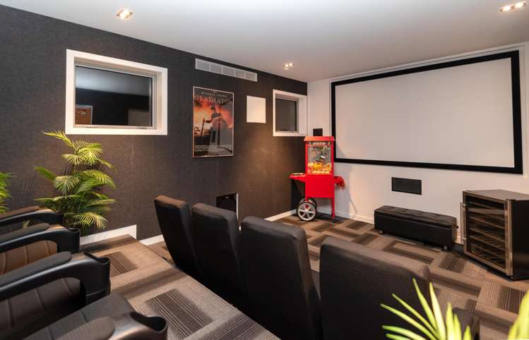 824 Redoubt Road Flat Bush_13