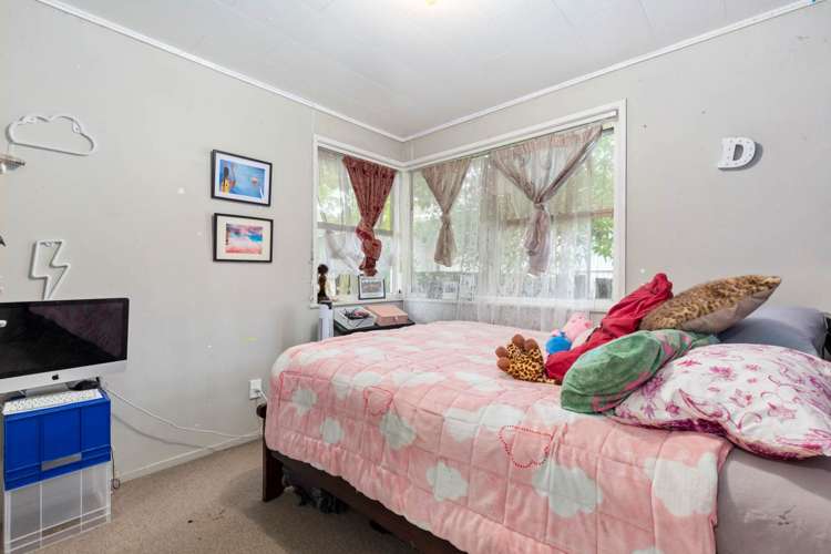 2 Awakino Place Manurewa_11