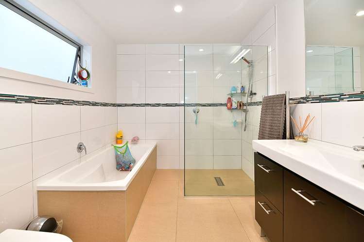 43 Pohutukawa Avenue Red Beach_10