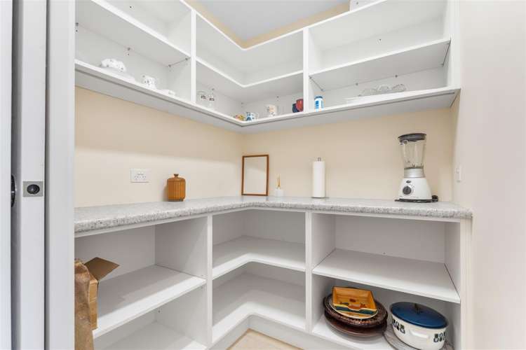 23 Brover Crescent Richmond_16