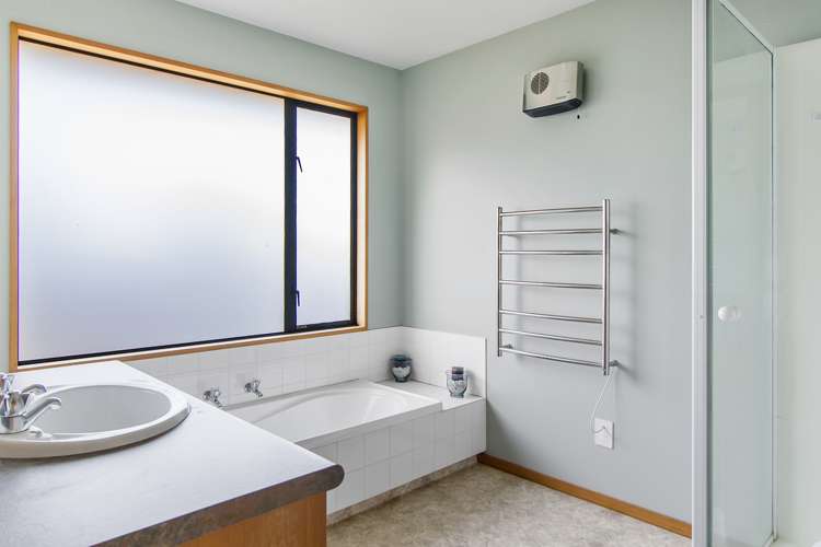 38 Temple Crescent Gleniti_14