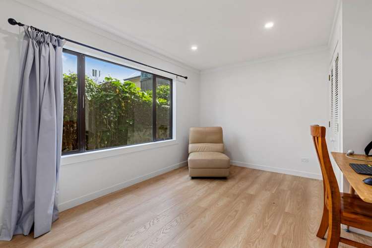 2/126 Carlisle Road Browns Bay_13