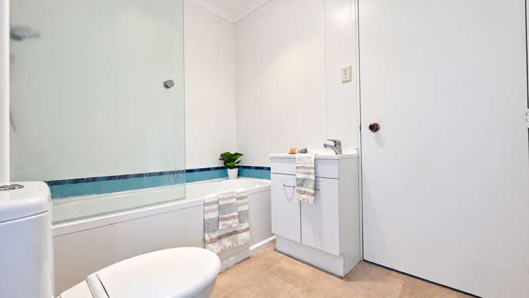 77 Devon street Glenholme_14