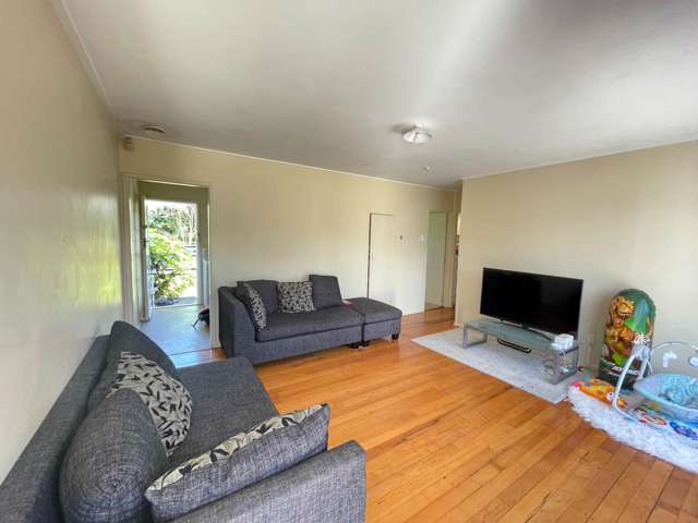 Charming 2-Bedroom Unit in Hillpark