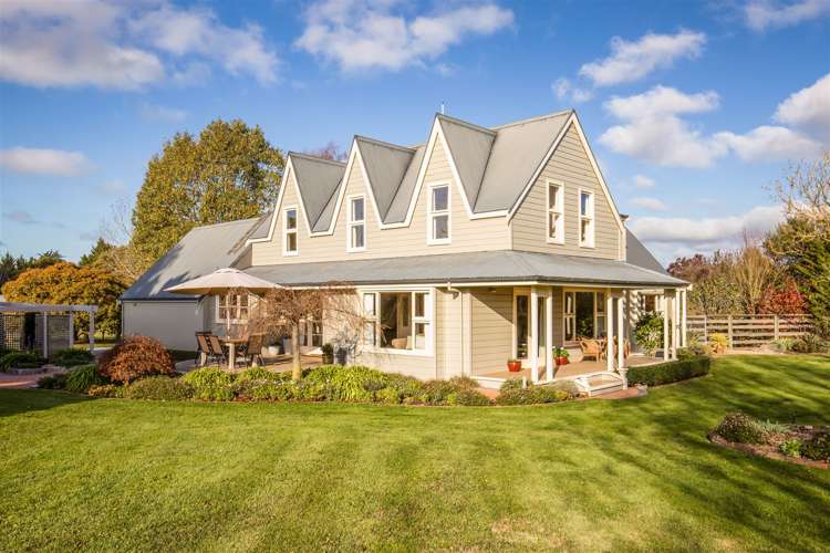 49 Fawcetts Road Ashley_33