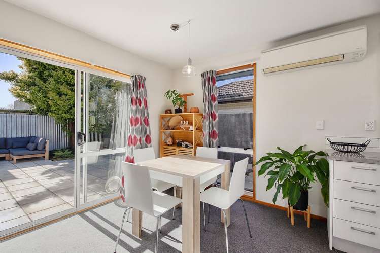 2/20 Downing Street Hoon Hay_6