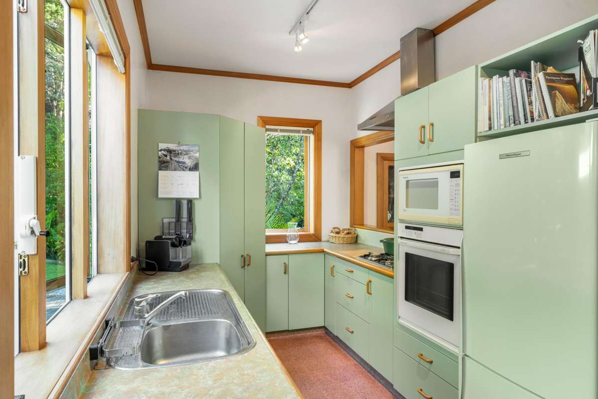 1082 Thames Coast Road_3