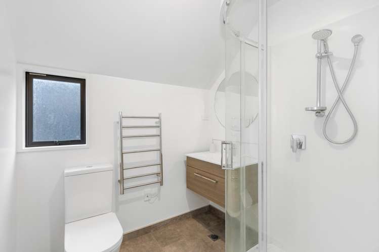 2/191 England Street Linwood_5