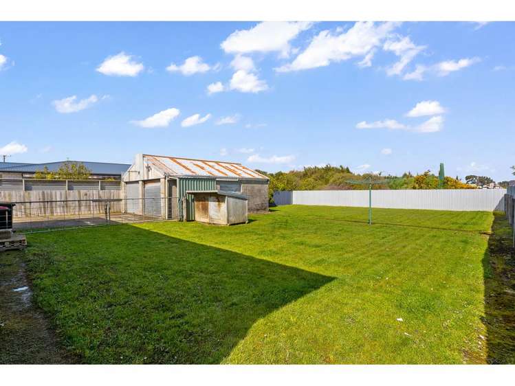 2 Scott Street Strathern_27