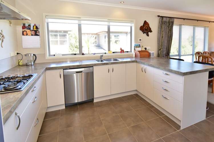 8 Barnacle Rise Red Beach_4