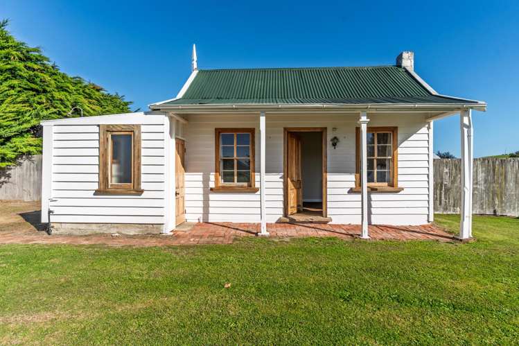 1322 Lake Ferry Road Martinborough_28