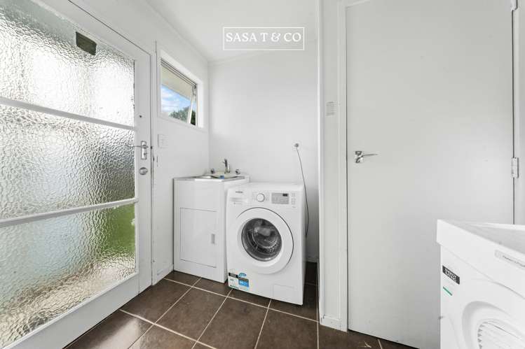 1/6 Ensor Place Mangere East_10