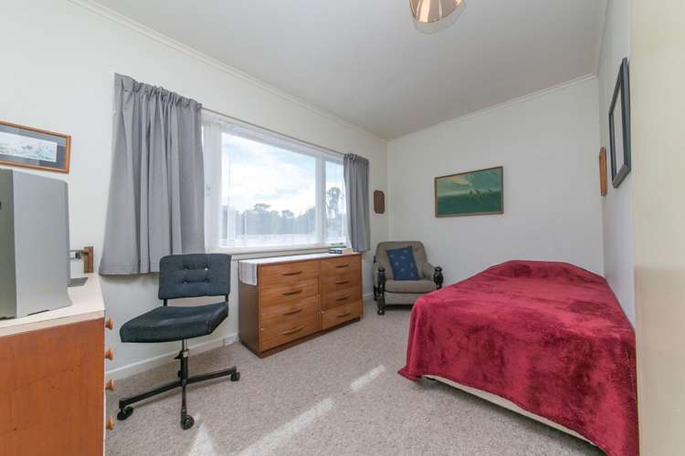 34 Highland Avenue Titirangi_13