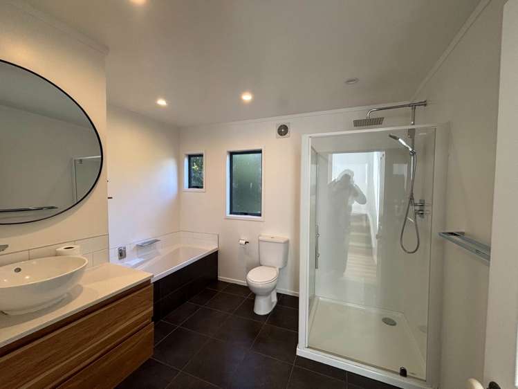 1109 Huia Road Huia_7