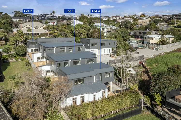 4/3c Long Bay Drive Torbay_16