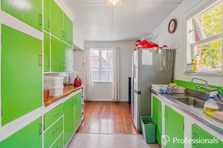 62 Waddington Drive Naenae_2