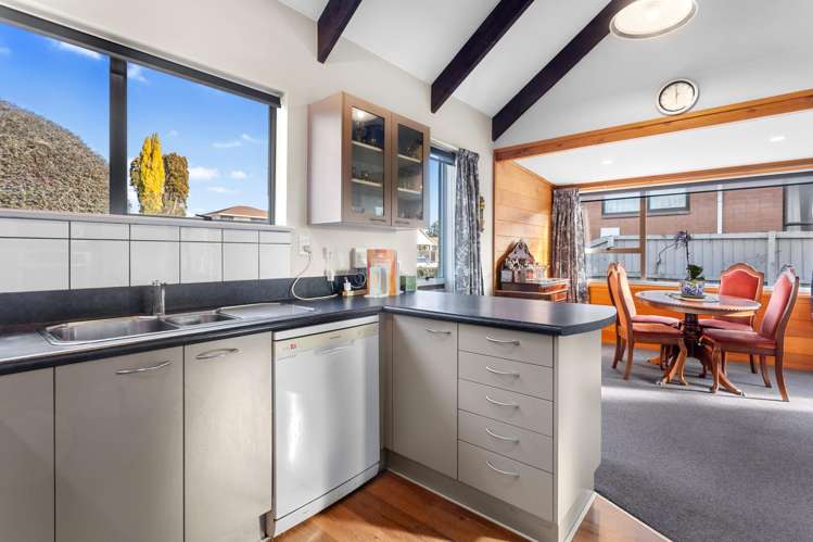 1/4 Camrose Place_5