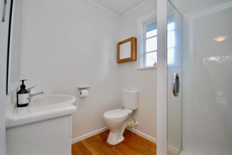 49 Pupuke Road Birkenhead_6