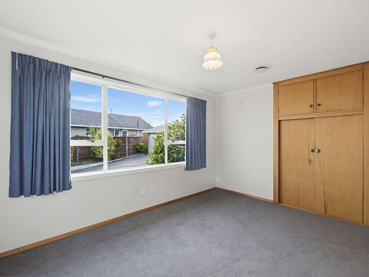 10 Aztec Place Redwood_14