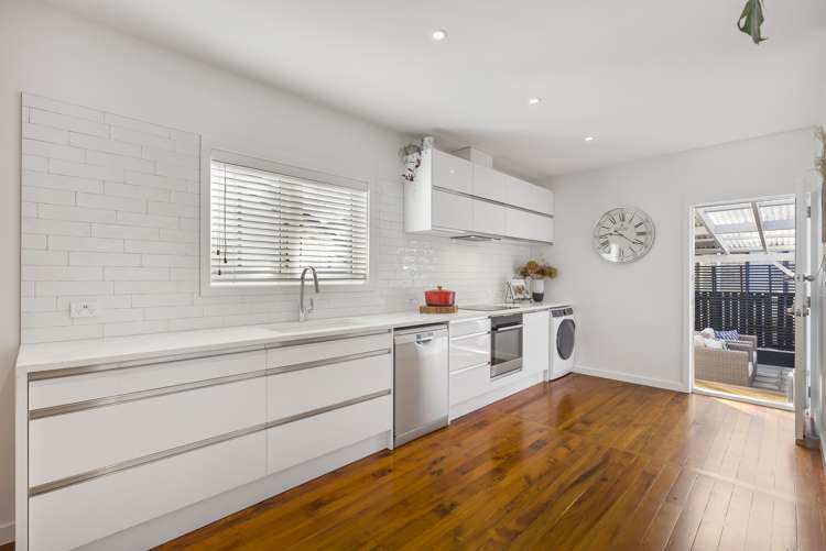 2/24 Francis Street Hauraki_11