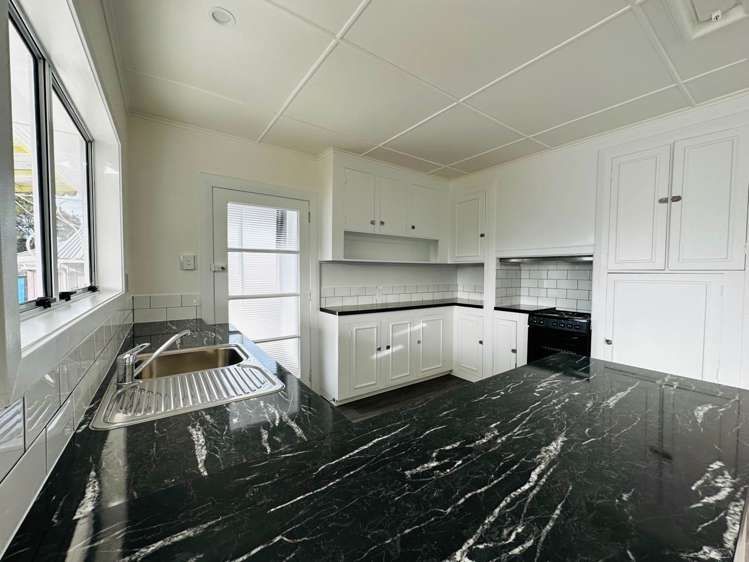 44 Churchill Avenue Manurewa_5