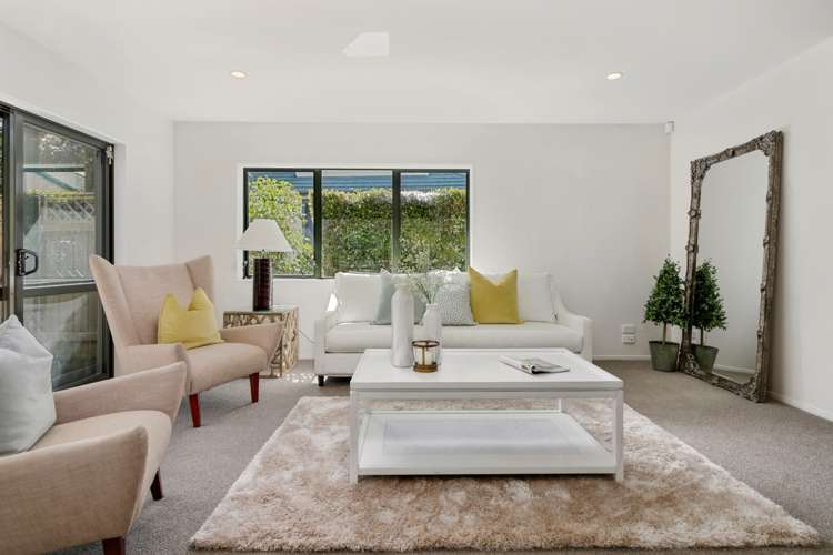 34c Gerard Way Saint Johns_2