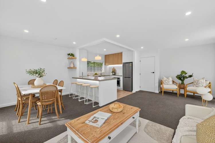 75 Englefield Road 2392_1