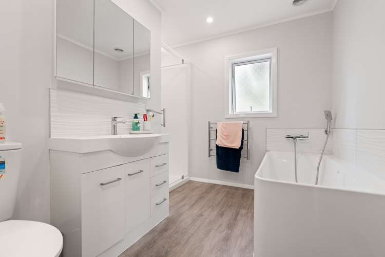 111 South Road Solway_14