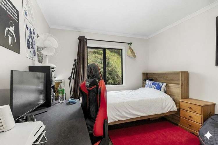 24 Ships Cove Whitby_14