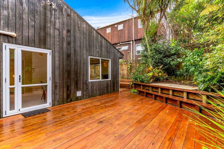 2/52 Fowler Street Northcote_17