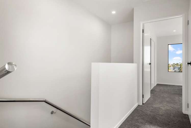 9/1b Egremont Street Belmont_21