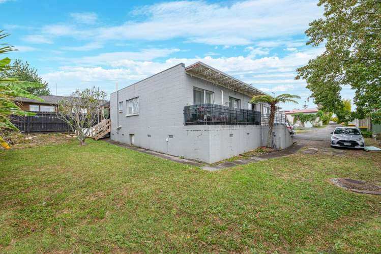 4/92 Titirangi Road_0