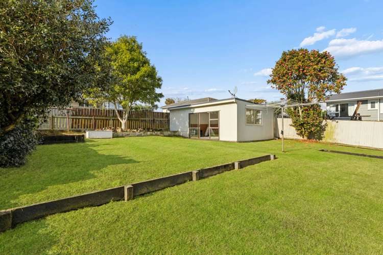 7 Ranger Place Wattle Downs_14