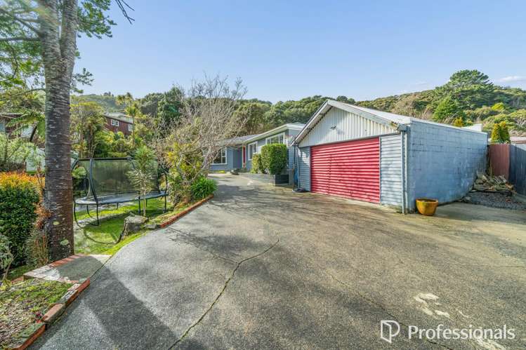37 Petrie Street Wainuiomata_24