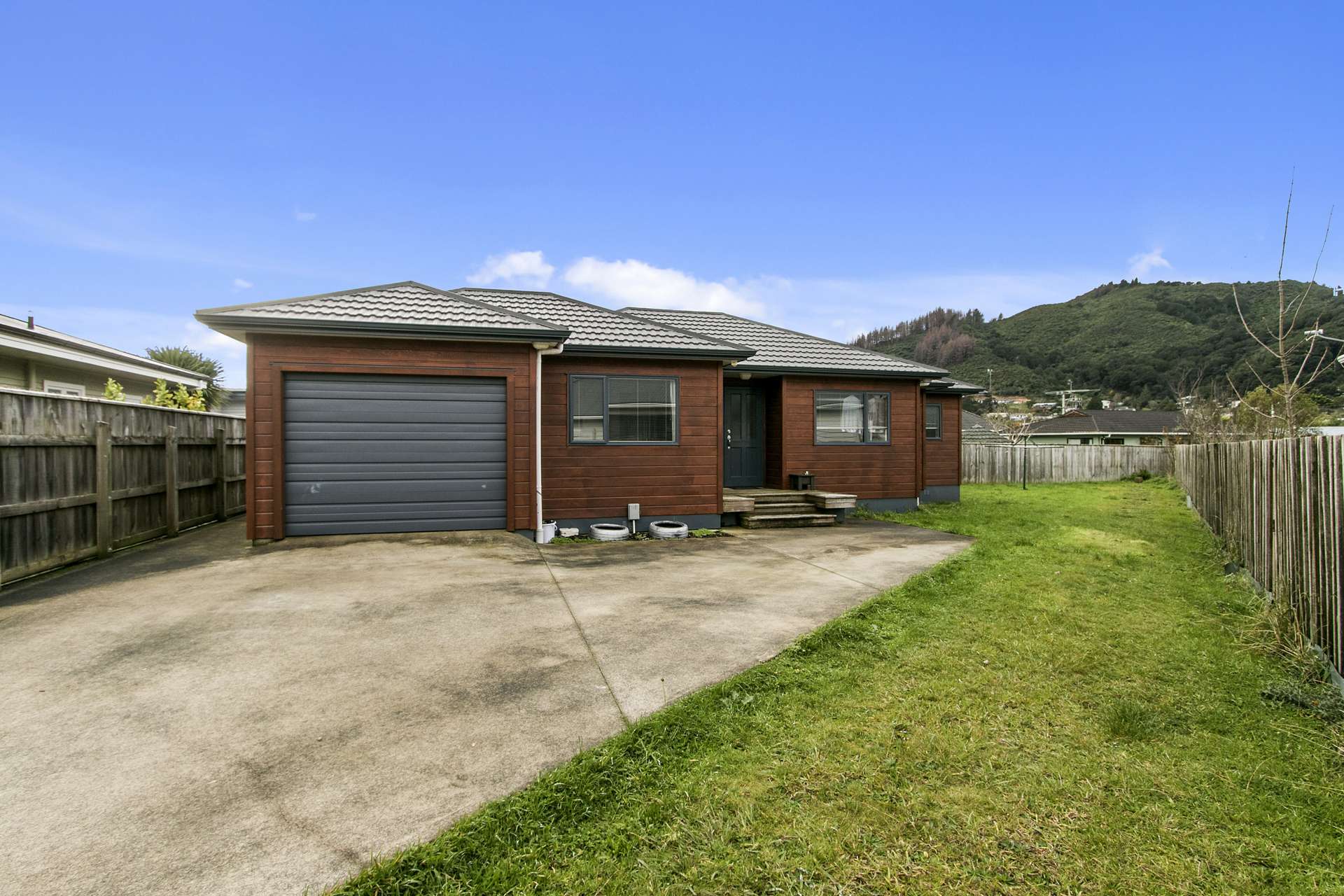 64a Hyde Street Wainuiomata_0