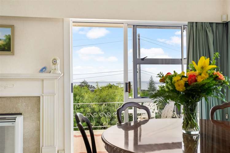 53 Uxbridge Road Mellons Bay_8