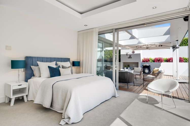 8 Oceania Place Mellons Bay_25