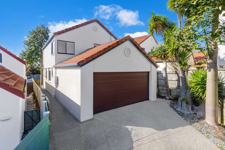 4 Parkwood Crescent Gulf Harbour_17