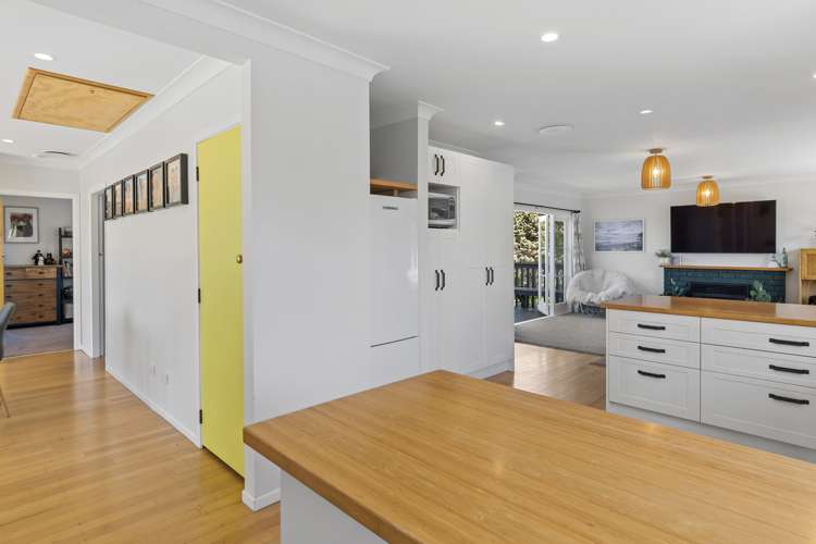 9 Sunset Crescent Maungatapu_12