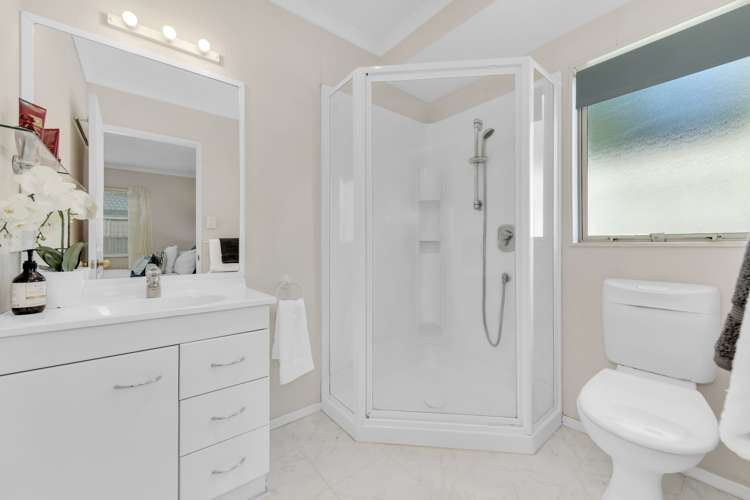 31 Macnean Drive East Tamaki Heights_19