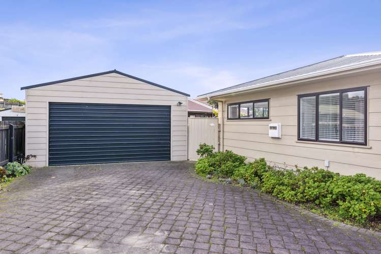 99 Queens Road Waikanae Beach_24