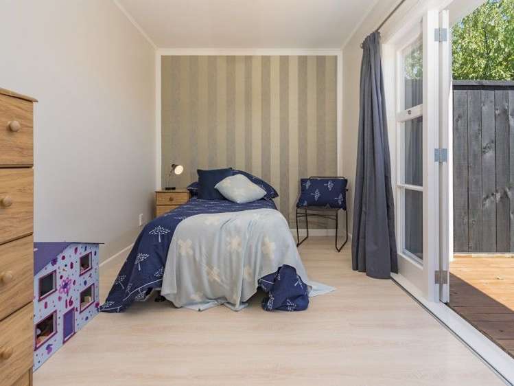 2/56 North Road The Wood_3